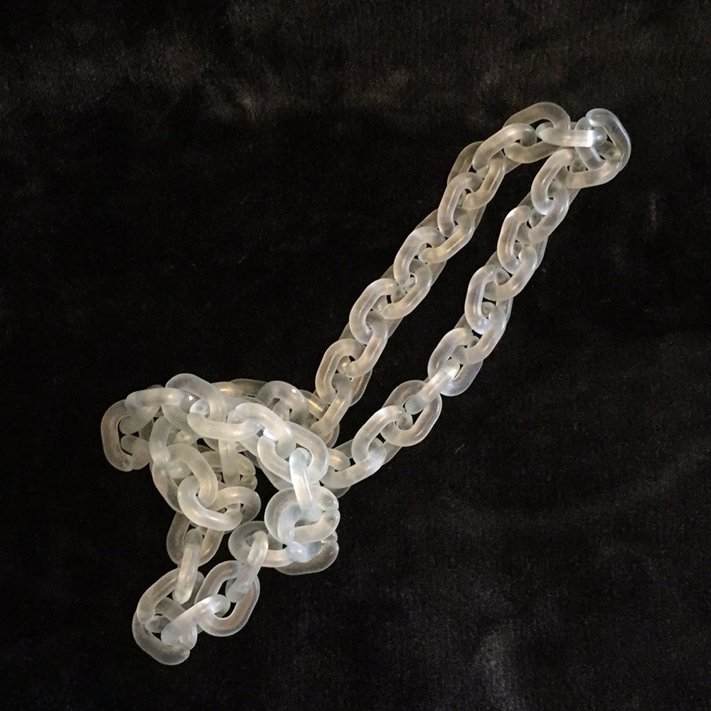 Very light green frosted link necklace